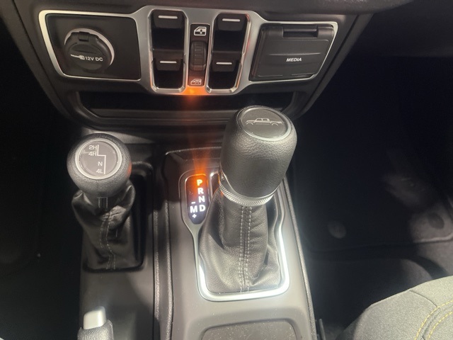 2025 Jeep Gladiator Sport S photo 17