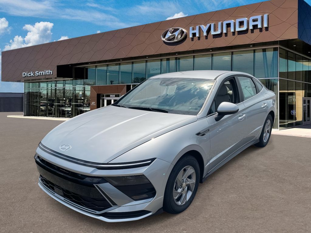 2025 Hyundai Sonata SE photo 3
