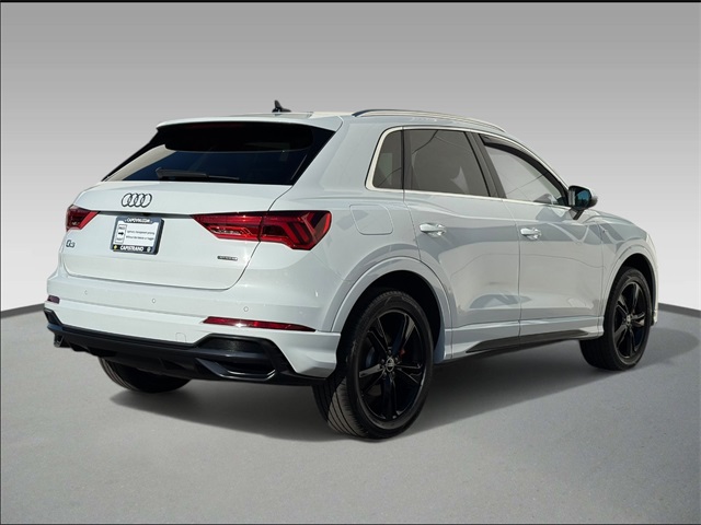 2021 Audi Q3 Premium S line photo 2