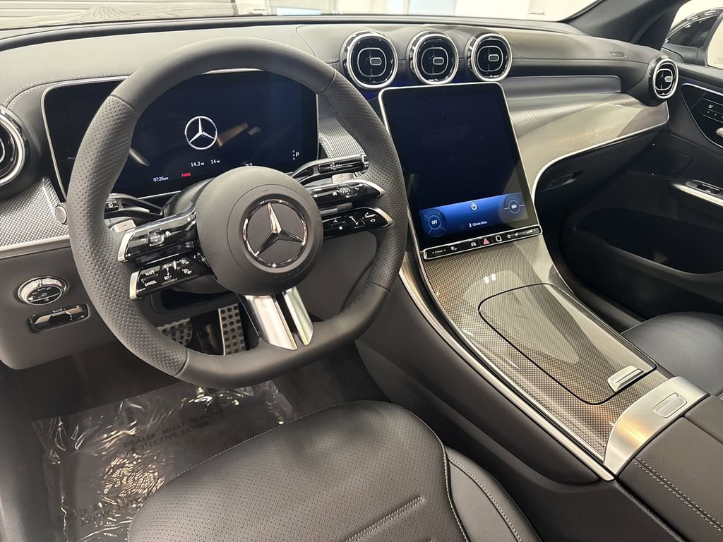2026 Mercedes Benz GLC 300 photo 15