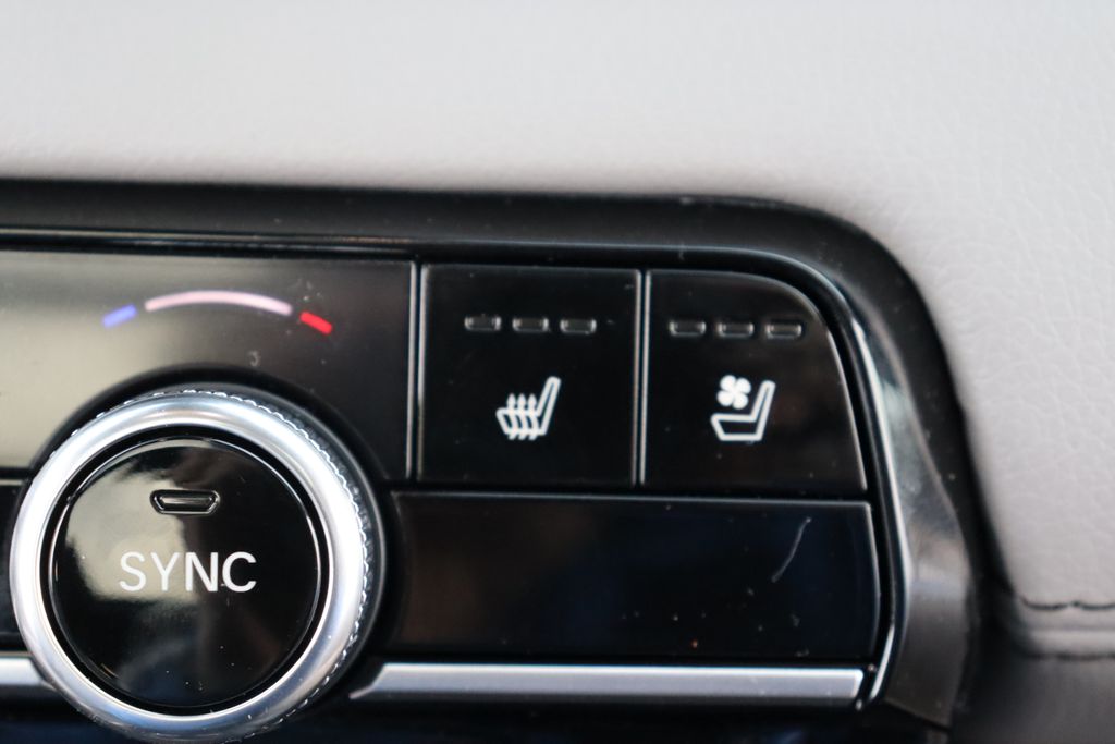 2025 Honda Pilot Elite photo 26
