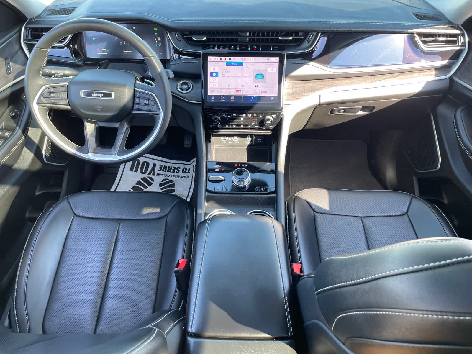 2023 Jeep Cherokee 4xe photo 13