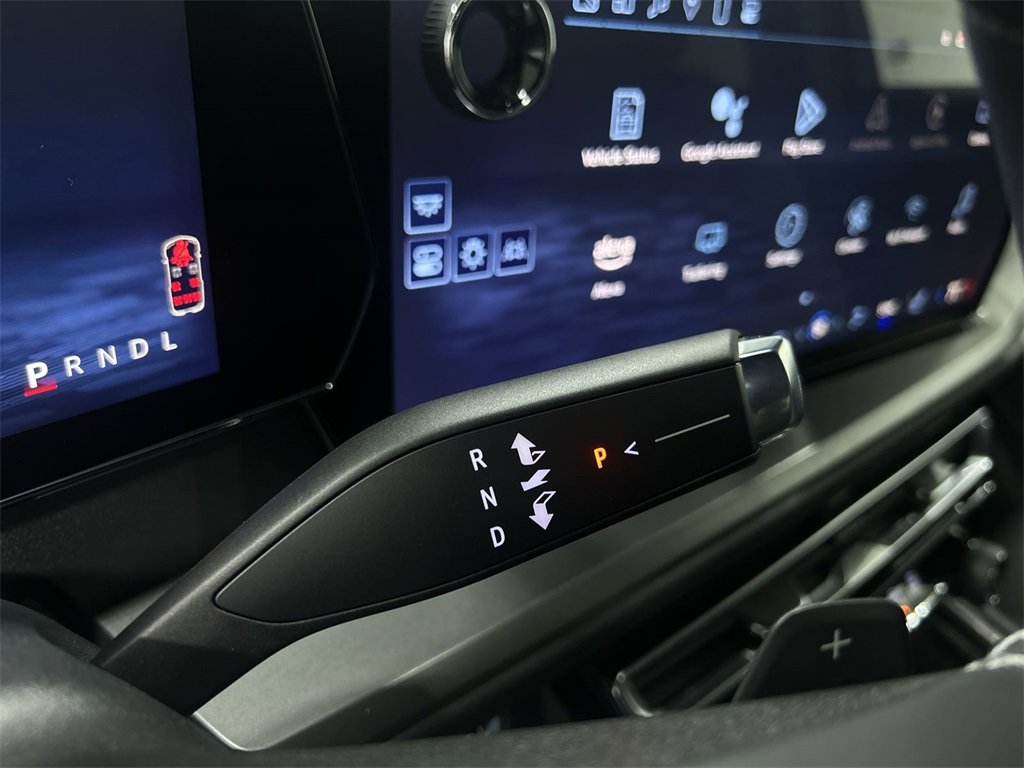 2024 Chevrolet Traverse photo 17