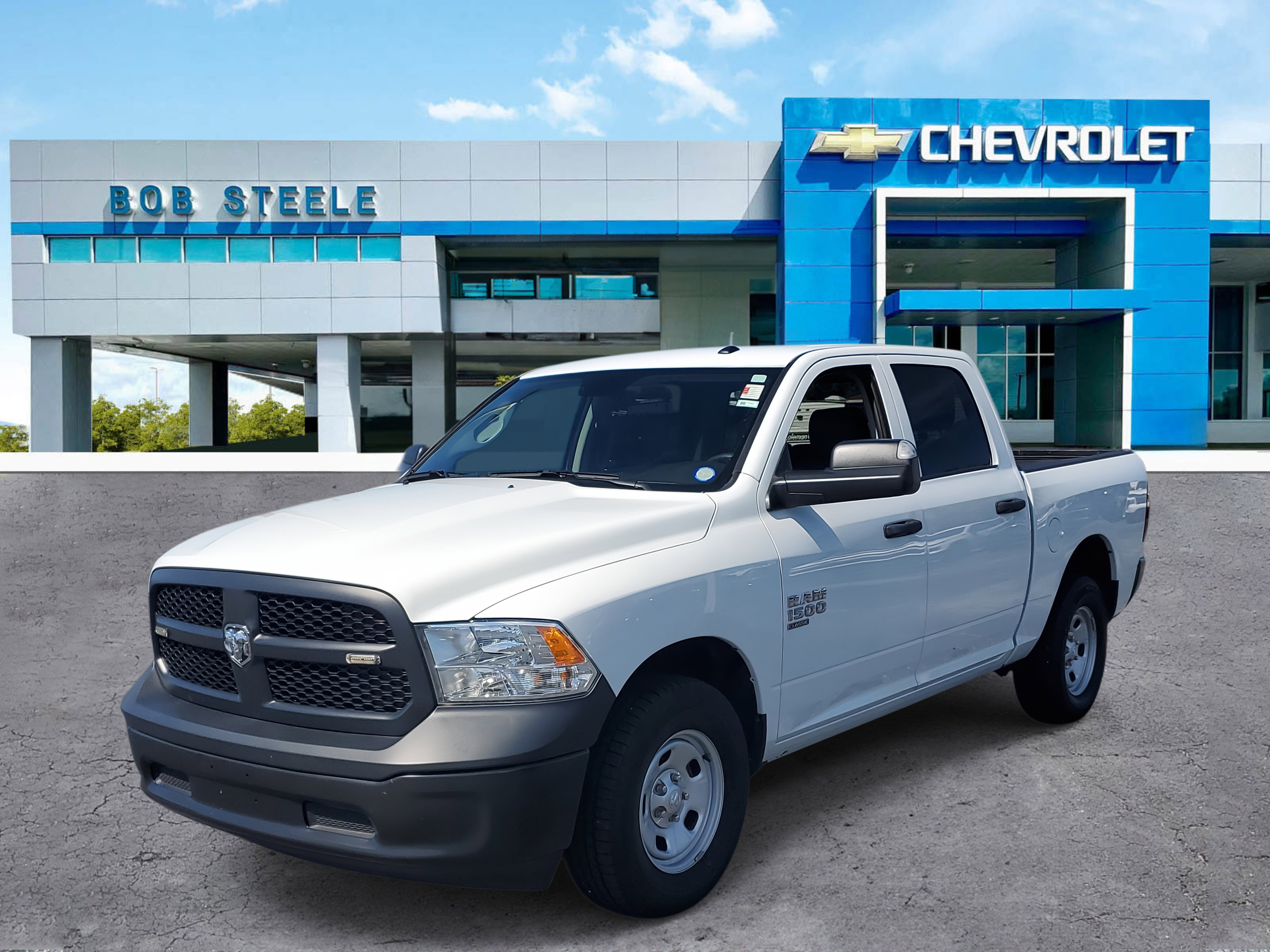 2023 Ram 1500 Classic Tradesman photo 3