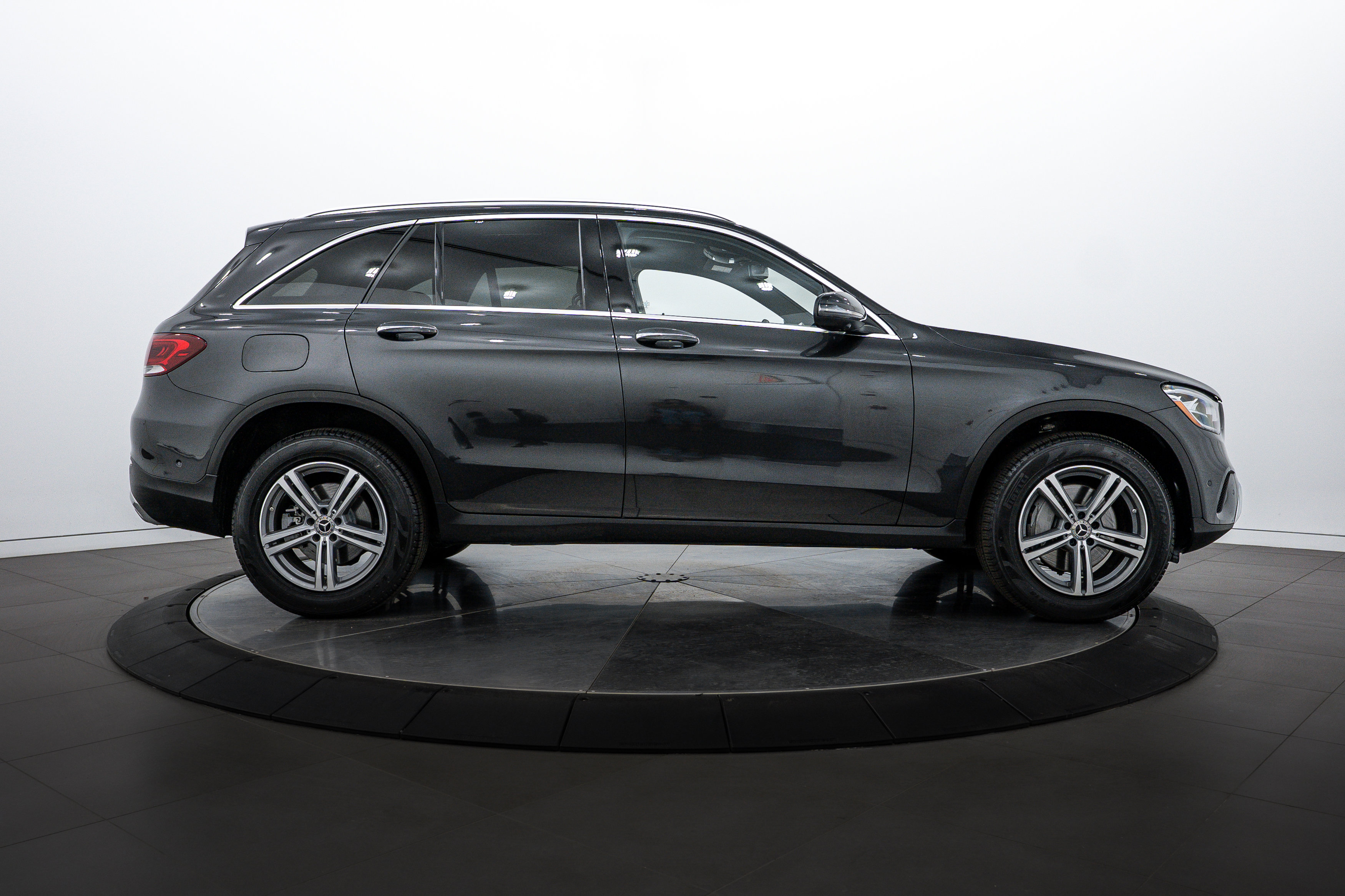 2021 Mercedes Benz GLC 300 4MATIC photo 3