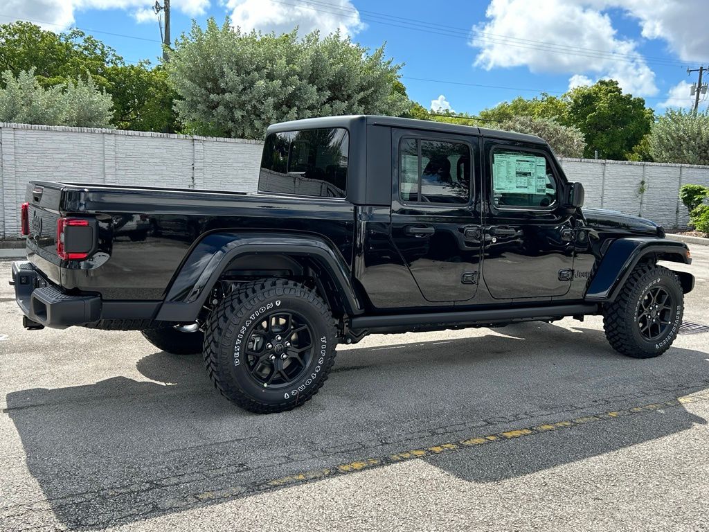 2025 Jeep Gladiator Willys photo 4