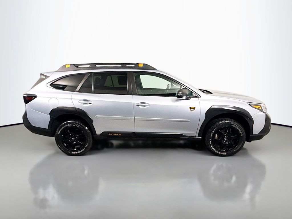 2022 Subaru Outback Wilderness photo 3
