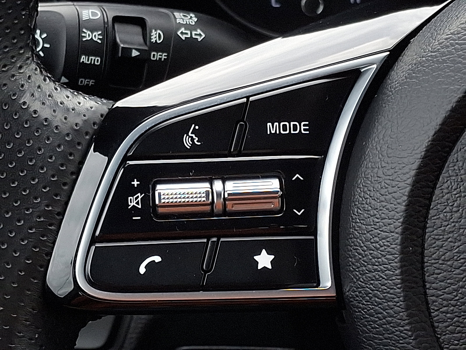 2023 Kia Forte GT-Line photo 19