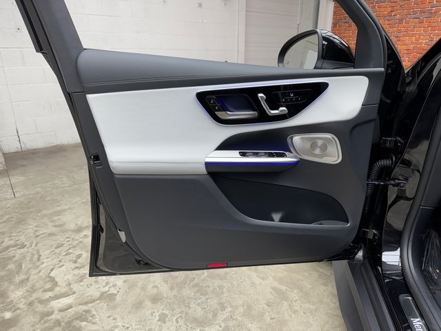 2025 Mercedes Benz GLC 350e 4MATIC photo 9