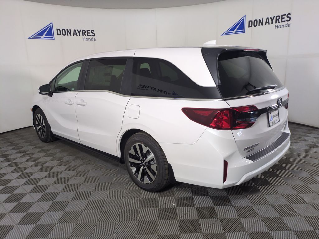 2026 Honda Odyssey EX-L photo 3