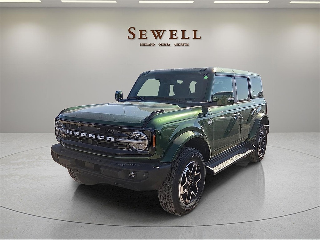 2025 Ford Bronco 4-Door Outer Banks's photo