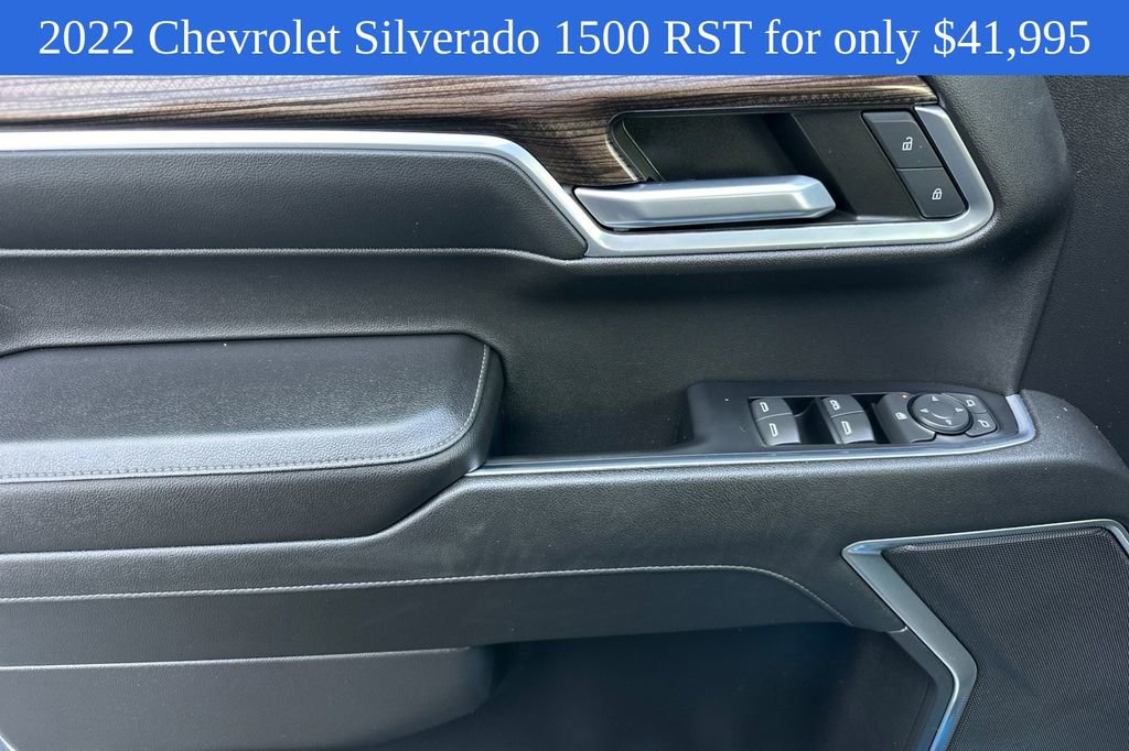 2022 Chevrolet Silverado 1500 RST photo 11