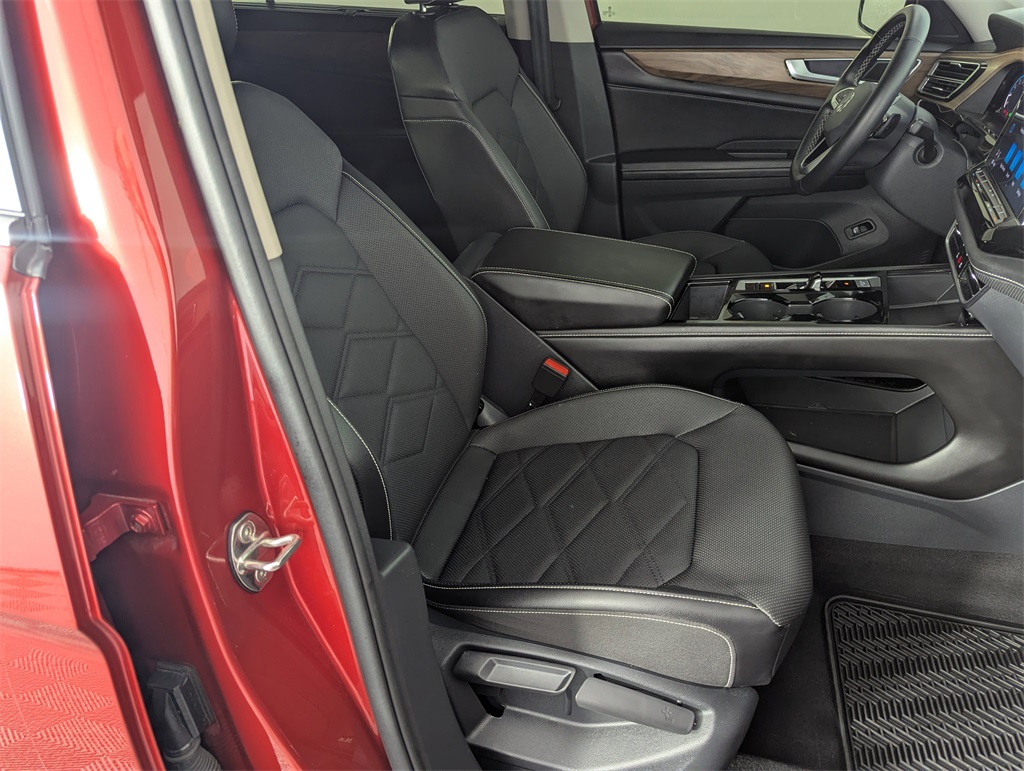 2024 Volkswagen Atlas SE Technology photo 37