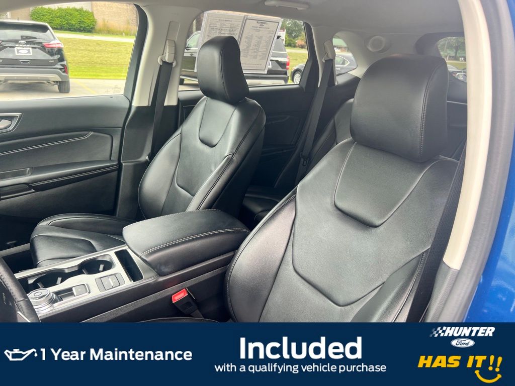 2022 Ford Edge Titanium photo 6