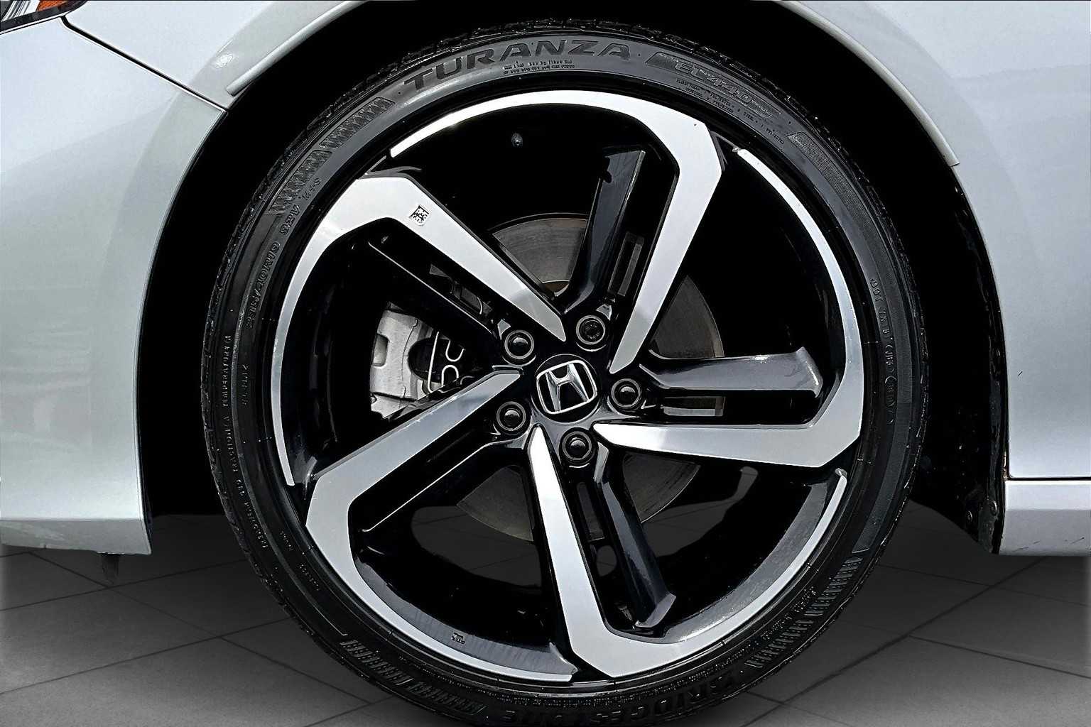 2022 Honda Accord Sport photo 10