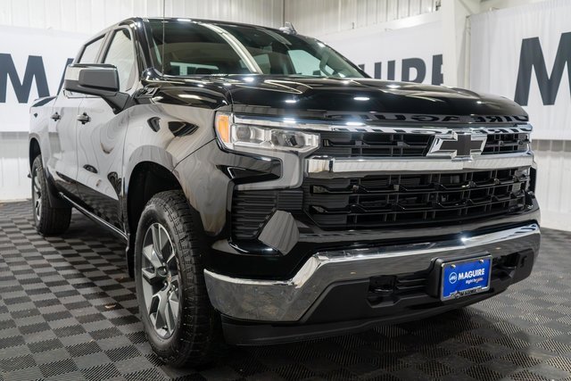 2026 Chevrolet Silverado 1500 LT photo 4