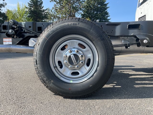 2026 Ford F-250 photo 8
