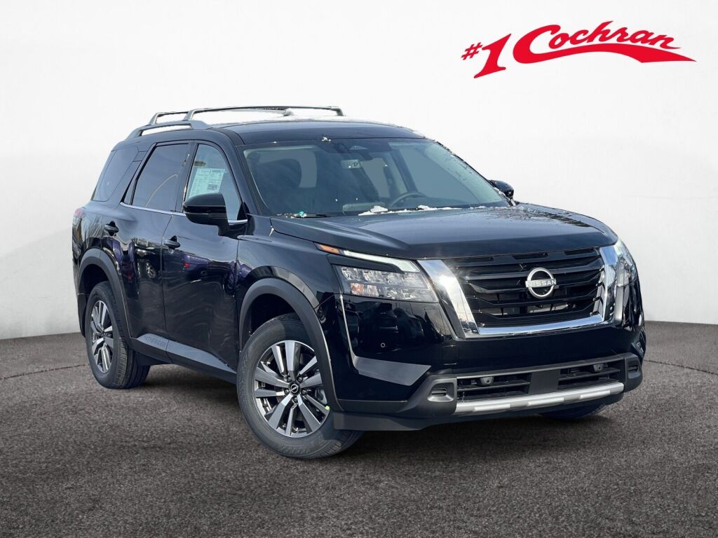 2025 Nissan Pathfinder SL's photo