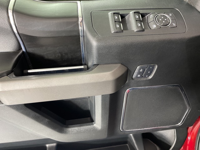 2018 Ford F-150 Platinum photo 18