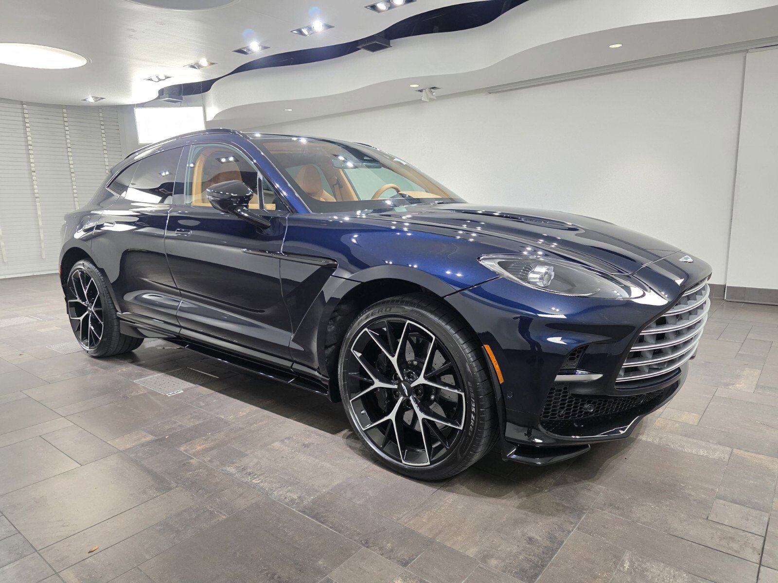 2026 Aston Martin DBX 707