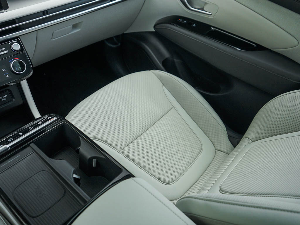 2025 Hyundai Tucson Limited photo 24