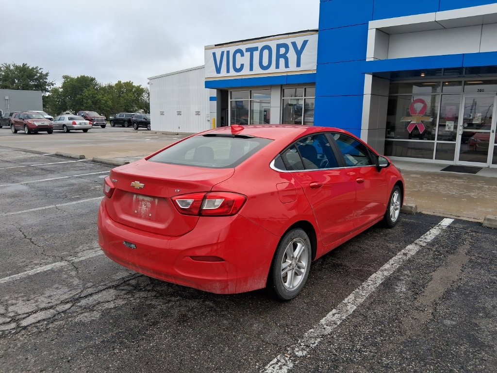 2018 Chevrolet Cruze LT photo 4