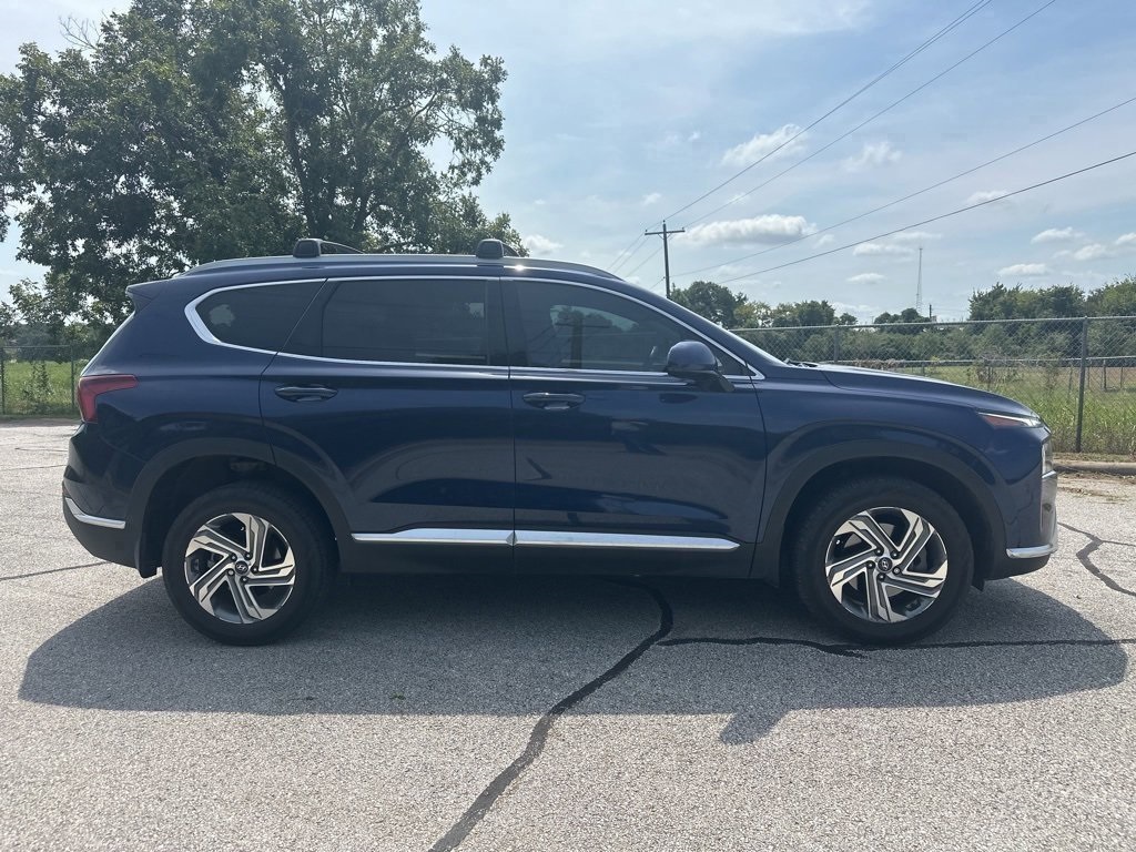 2022 Hyundai Santa Fe SEL photo 3