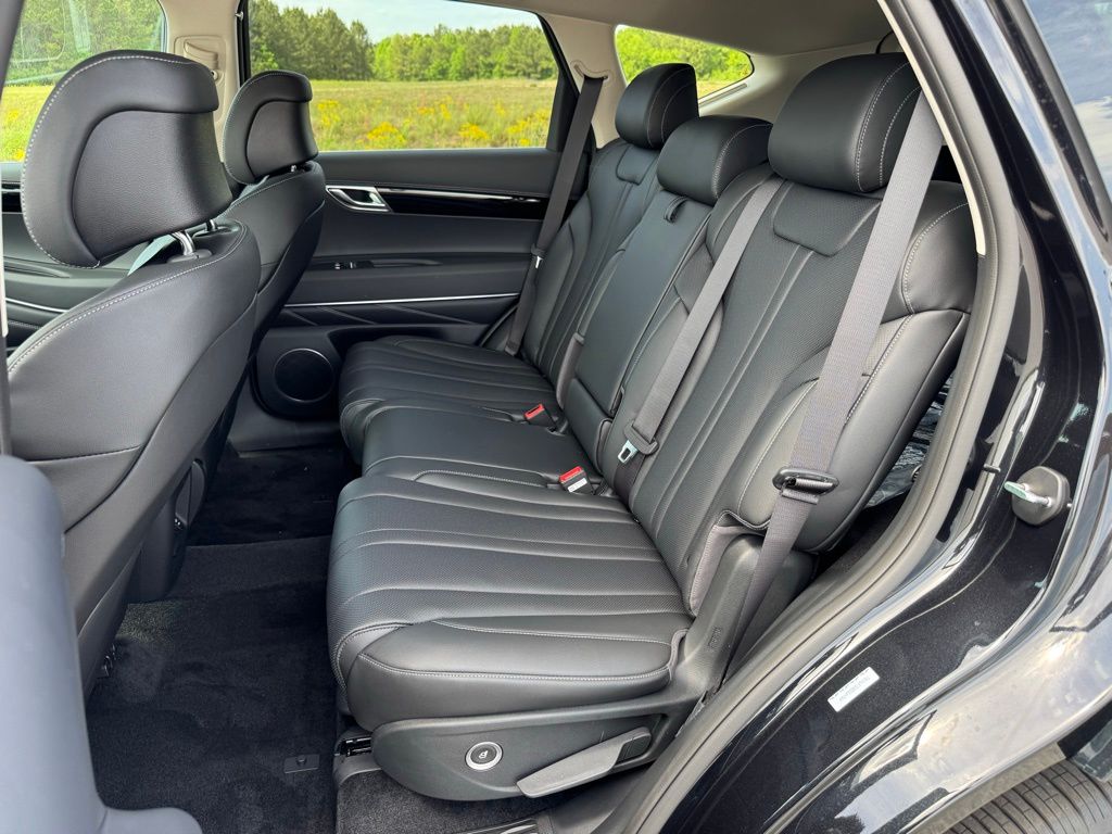 2025 Genesis GV80 2.5T AWD photo 20