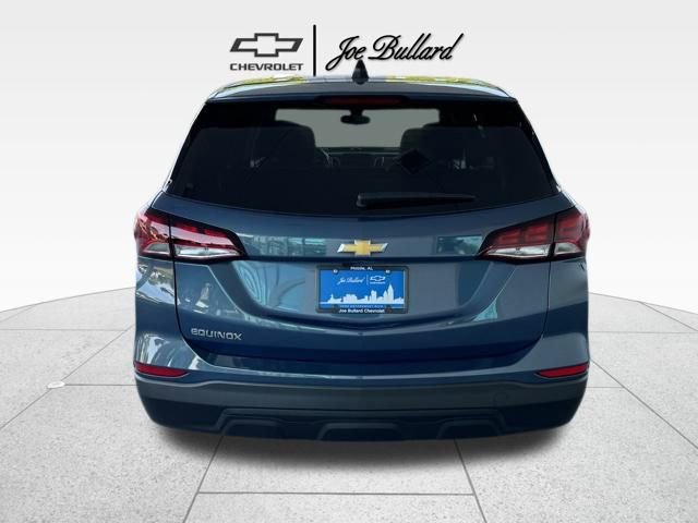 2024 Chevrolet Equinox LS photo 4