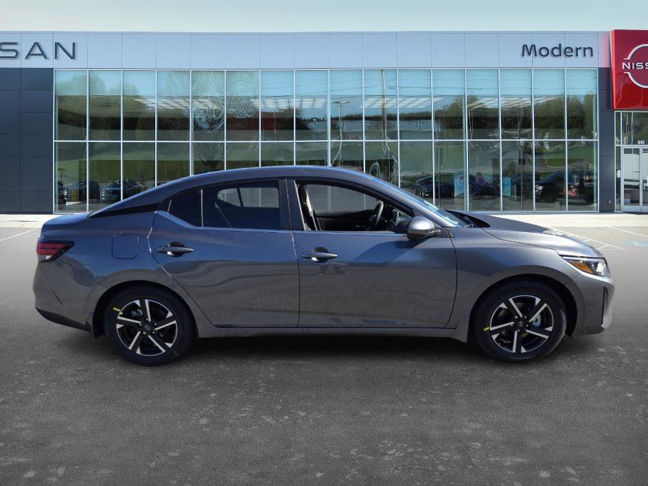 2025 Nissan Sentra SV photo 4