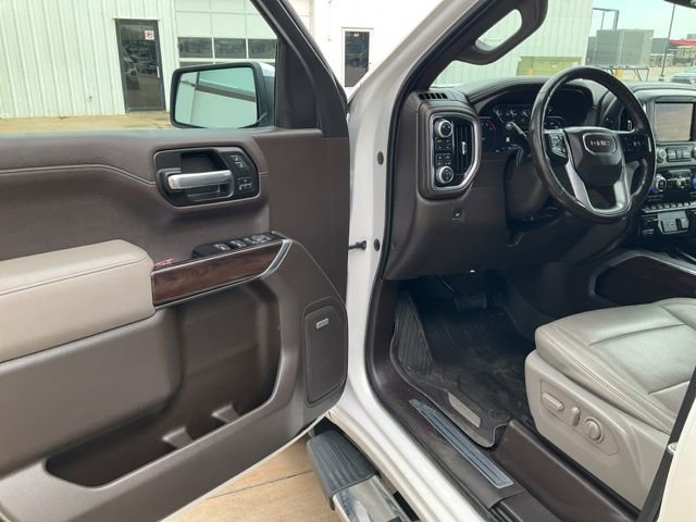 2019 Gmc Sierra 1500 SLT photo 2