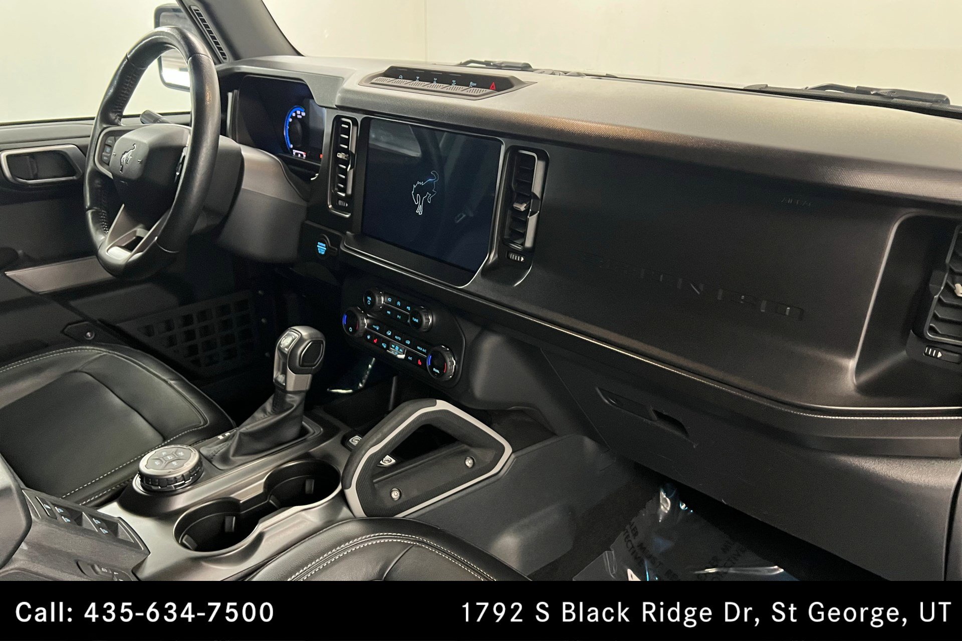 2021 Ford Bronco First Edition photo 21