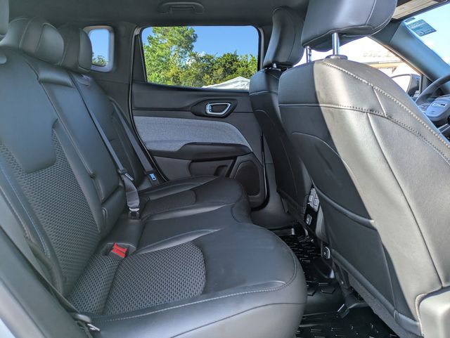 2025 Jeep Compass Latitude photo 25
