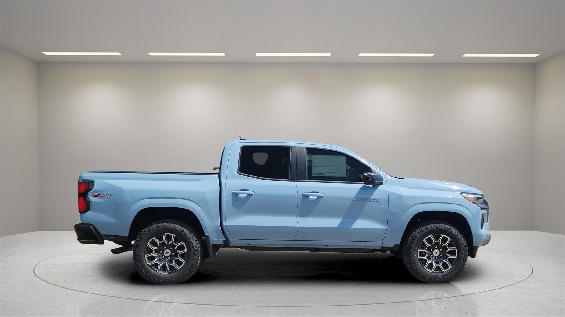 2026 Chevrolet Colorado Z71 photo 2