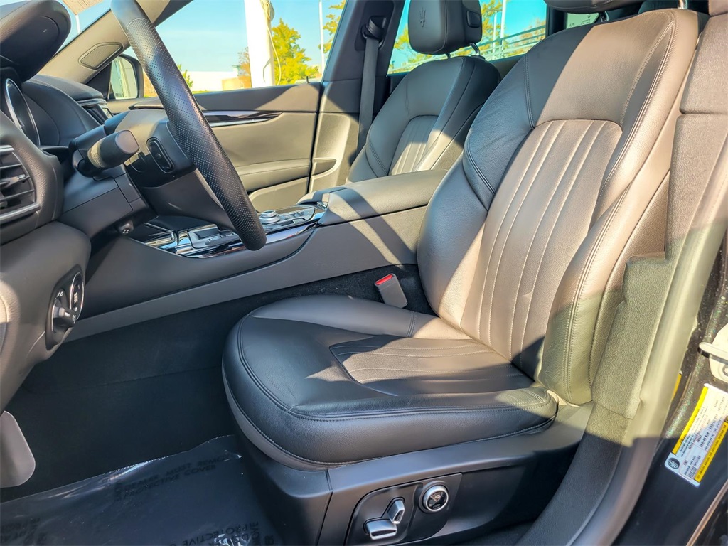 2022 Maserati Levante GT photo 8