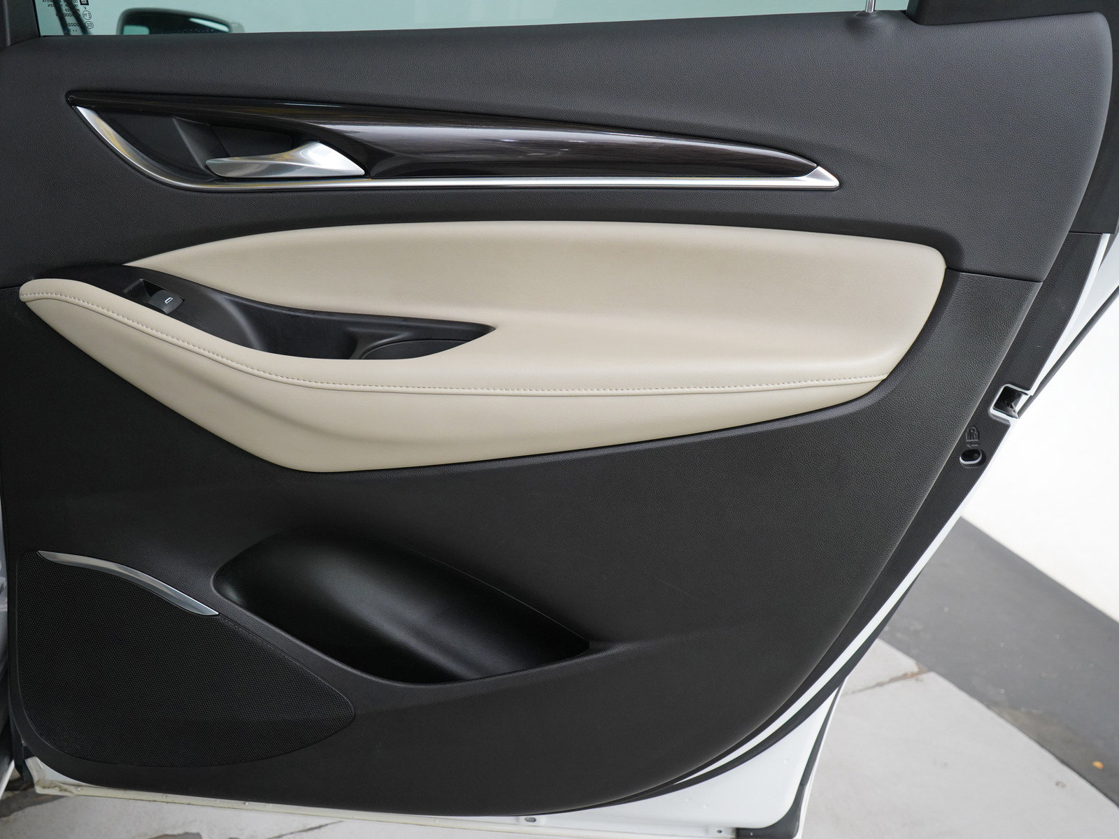 2018 Buick Enclave Premium photo 10