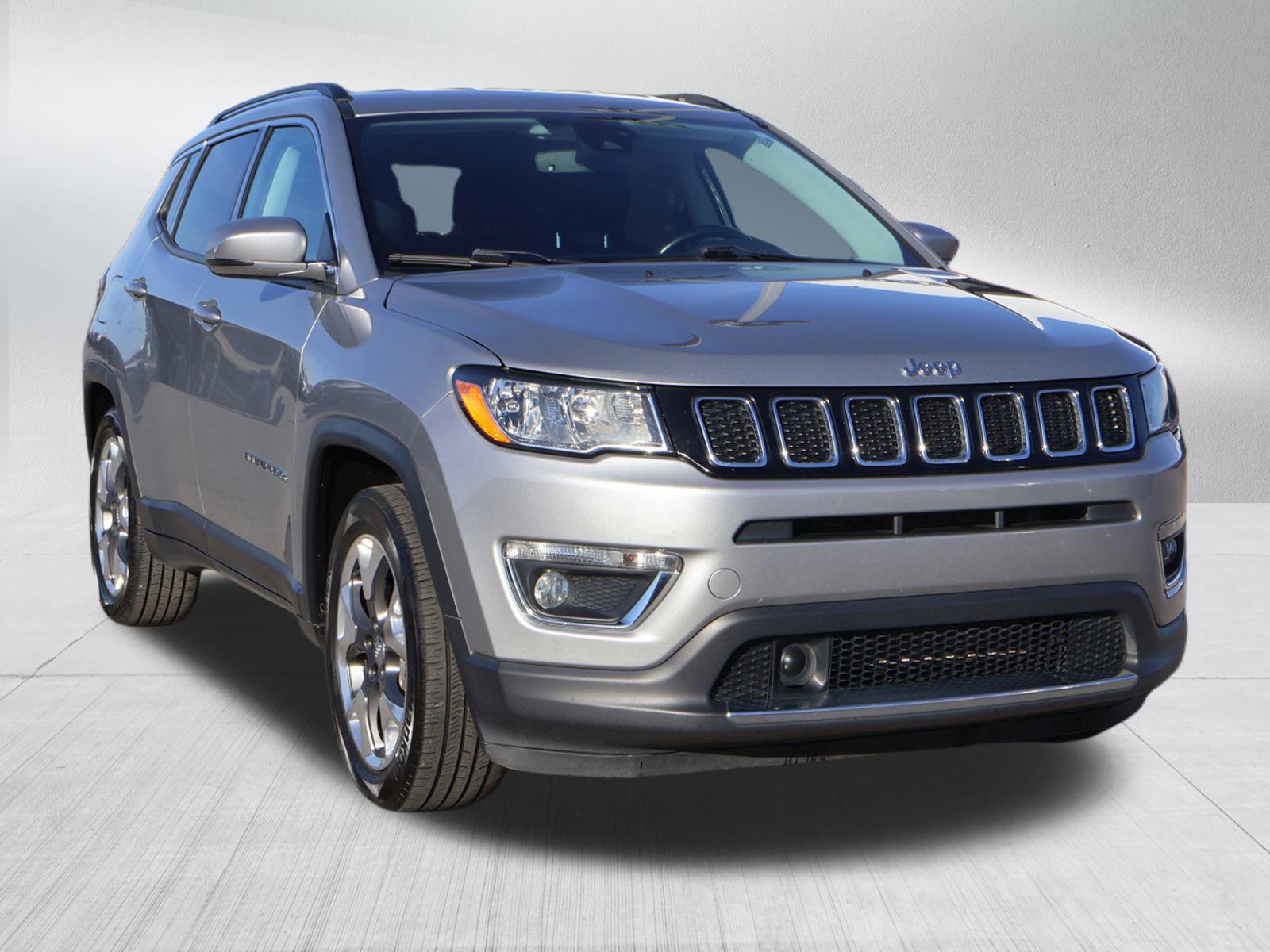 2021 Jeep Compass Limited's photo