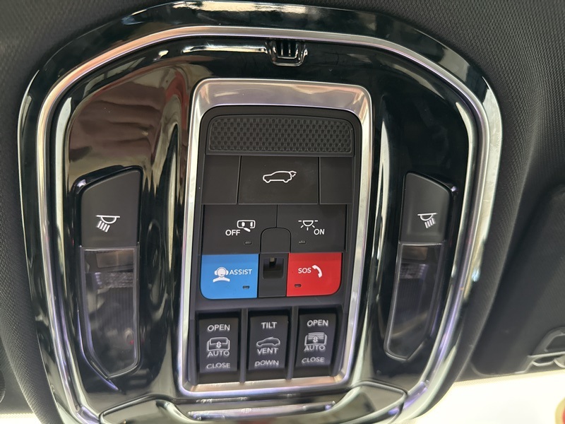 2022 Jeep Grand Cherokee Overland photo 43