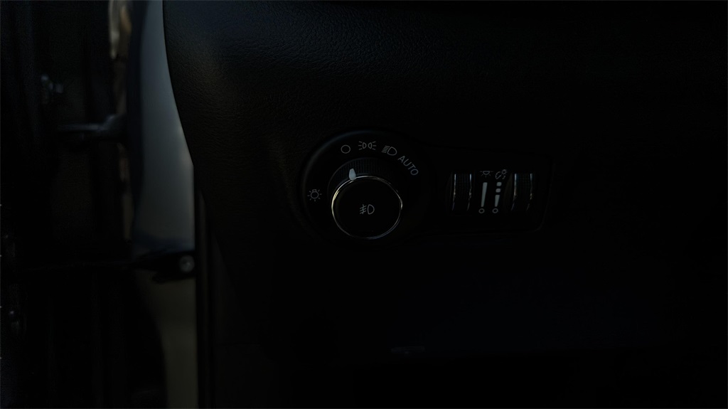 2023 Jeep Compass Trailhawk photo 18