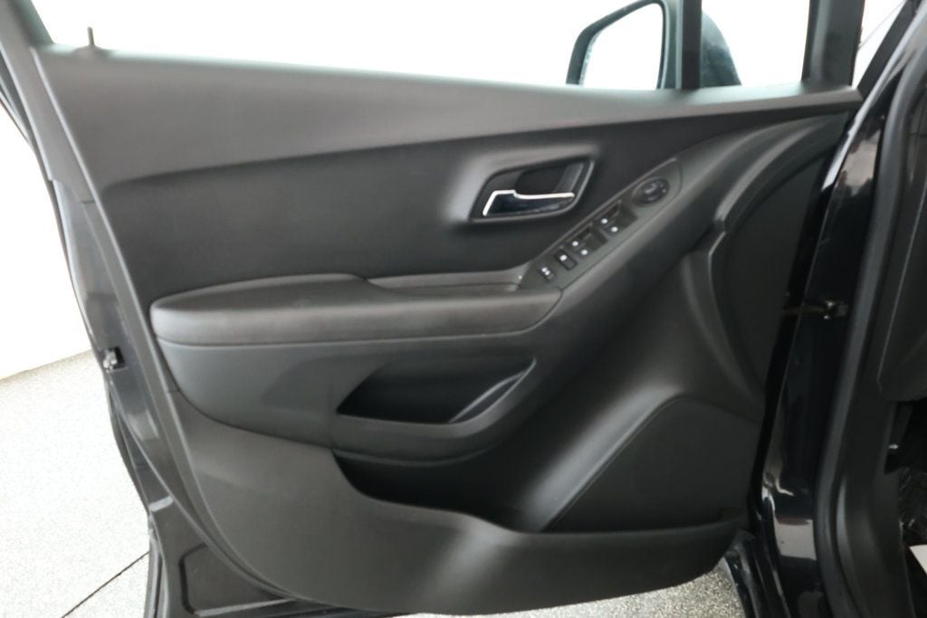 2016 Chevrolet Trax LT photo 9