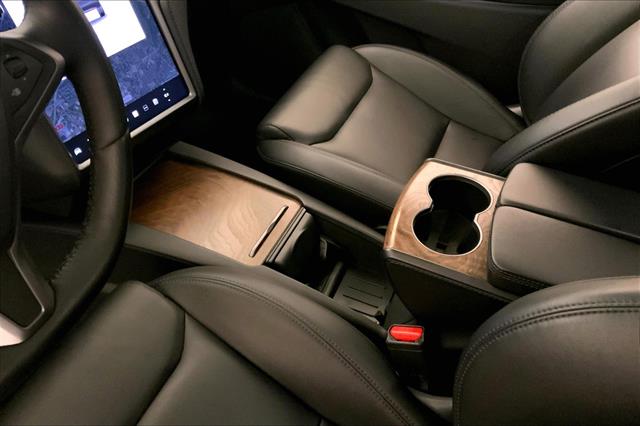 2020 Tesla Model X Long Range photo 19