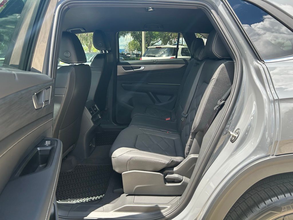 2026 Volkswagen Atlas Cross Sport SE Technology photo 40