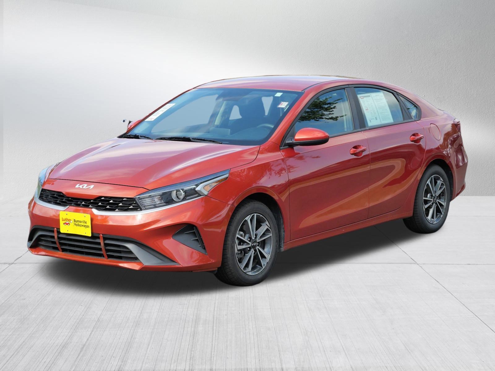 2023 Kia Forte LXS photo 3