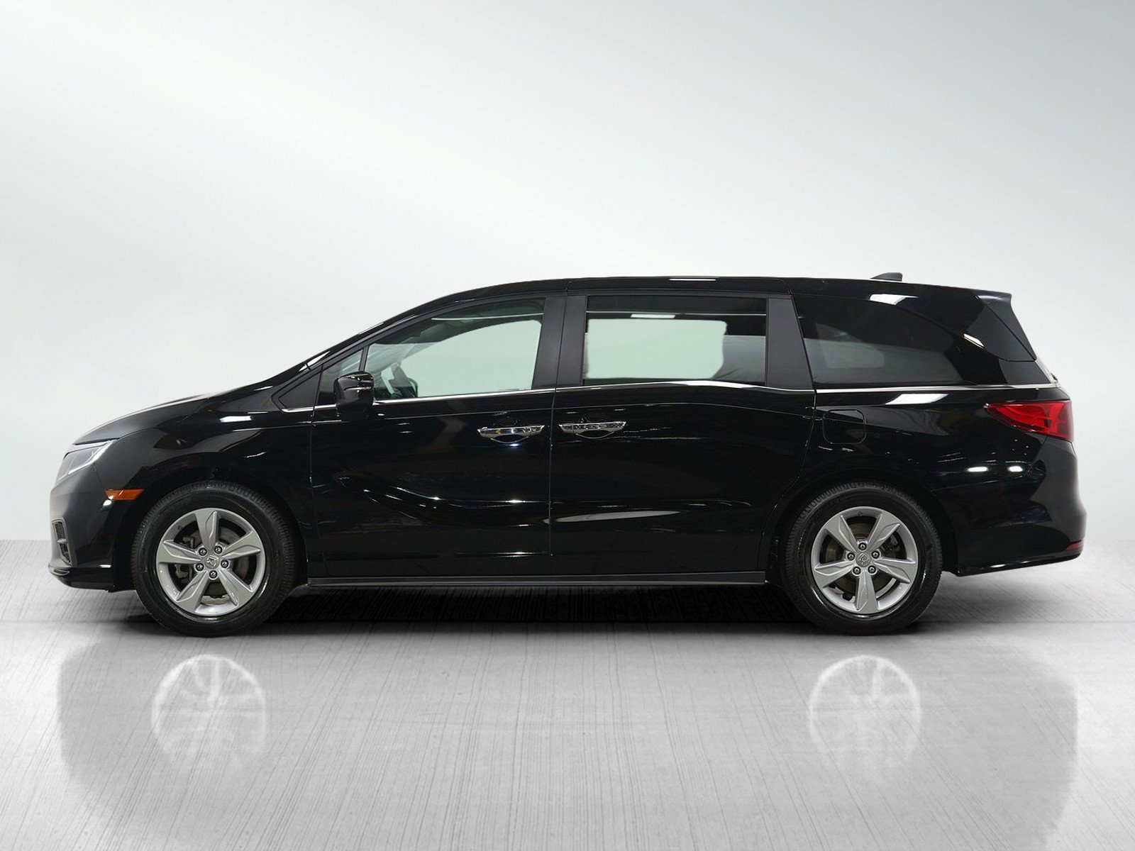 Used 2019 Honda Odyssey EX-L with VIN 5FNRL6H75KB065269 for sale in Burnsville, Minnesota