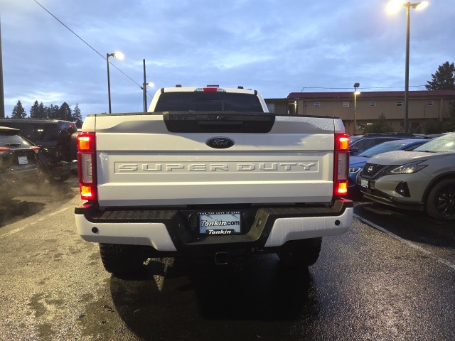 2022 Ford F-250 Lariat photo 3