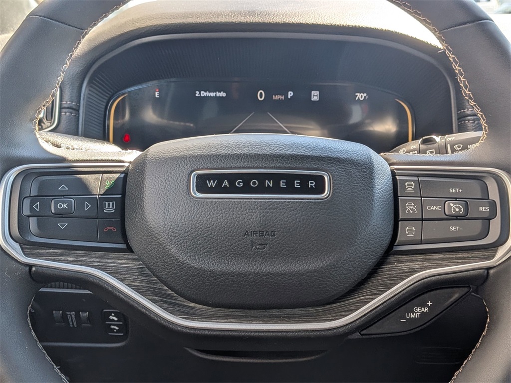 2024 Jeep Wagoneer L Series III photo 15