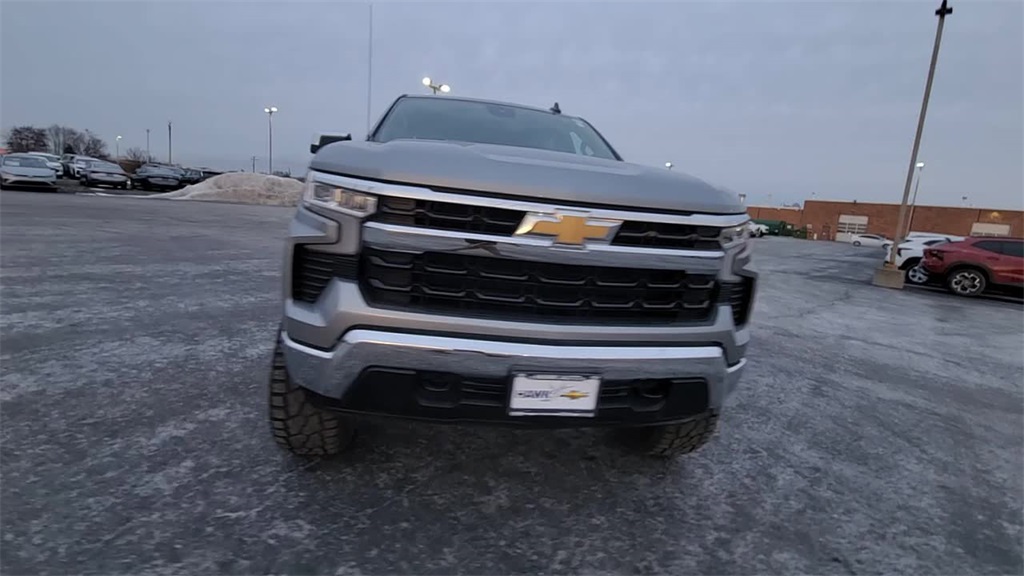 2025 CHEVROLET SILVERADO - Image 3