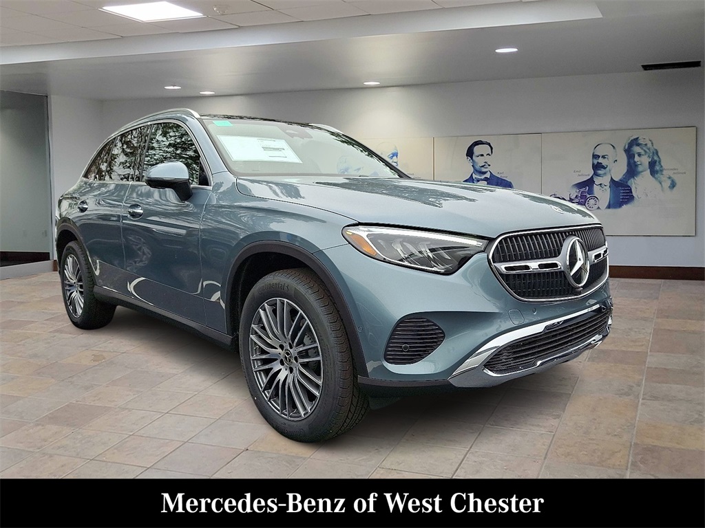 2026 Mercedes-Benz GLC Base's photo