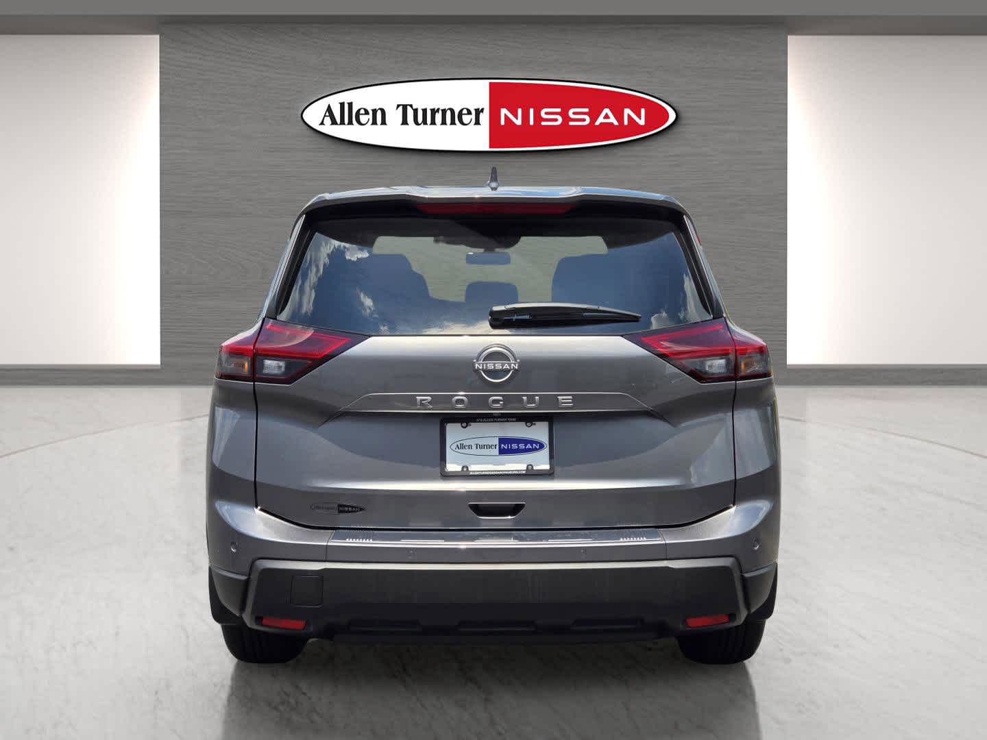 2026 Nissan Rogue SV photo 7