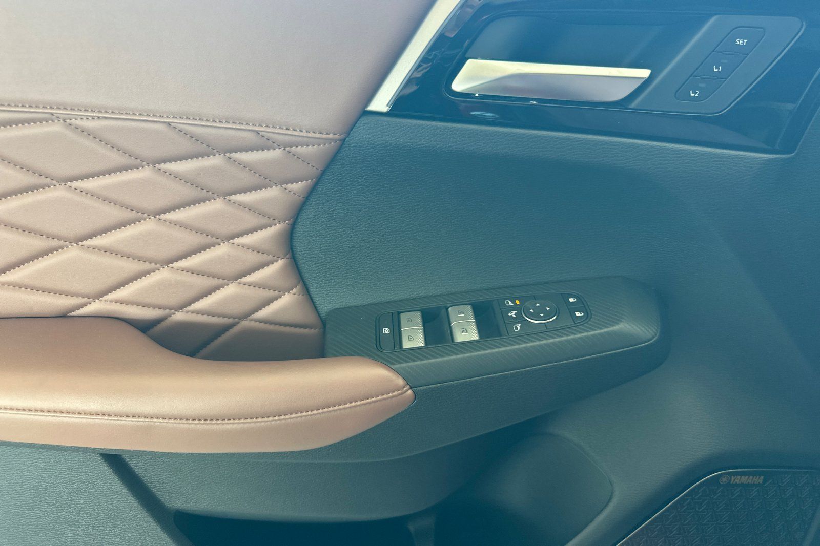 2025 Mitsubishi Outlander SEL photo 10